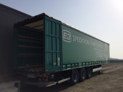 Полуприцеп штора Krone 407415 Полуприцеп штора Krone 407415